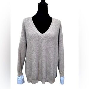 Moodie Heather Gray Mixed Media V-Neck Oversized Sweater XS (Fits M/L)